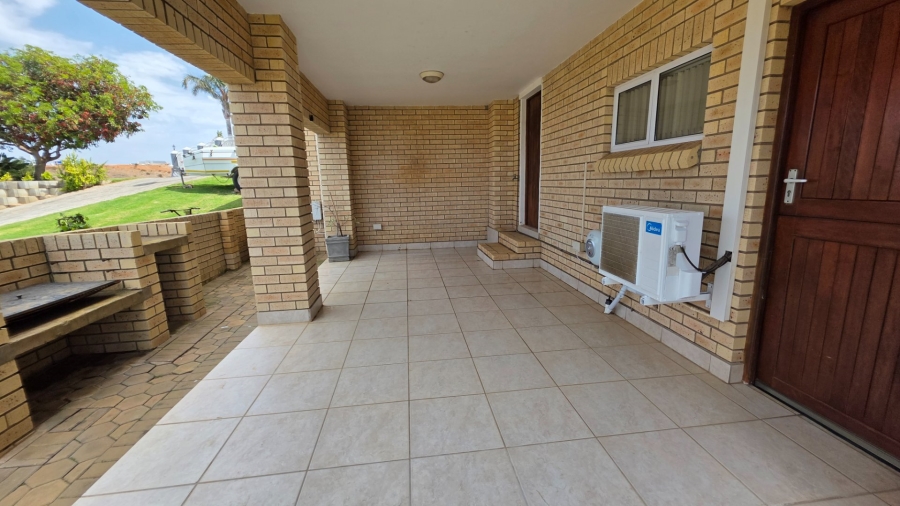 3 Bedroom Property for Sale in Menkenkop Western Cape